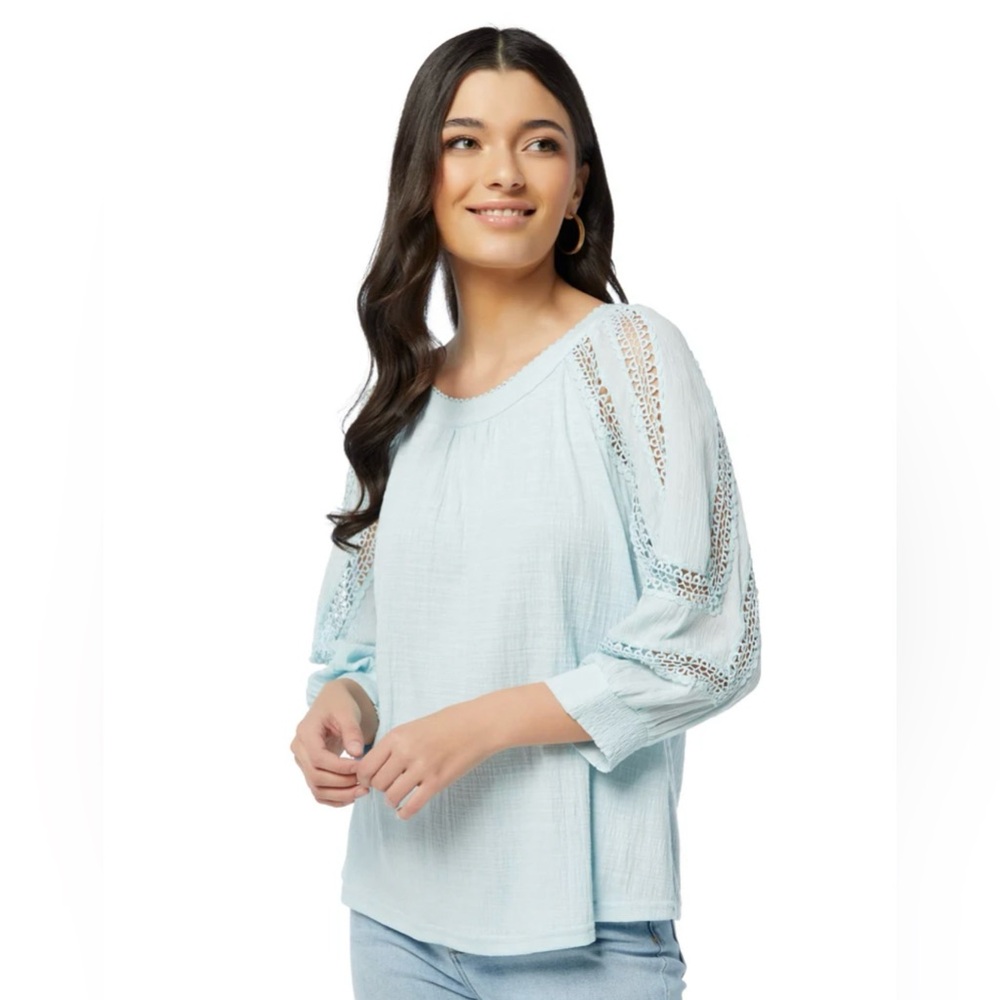 Crochet lace trim top by Skies are Blue NWT